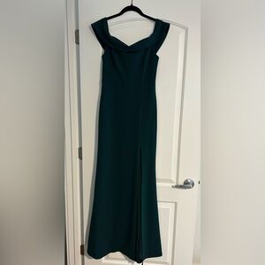 Lulu’s - Aveline Forest Green Off-the-Shoulder Maxi Dress